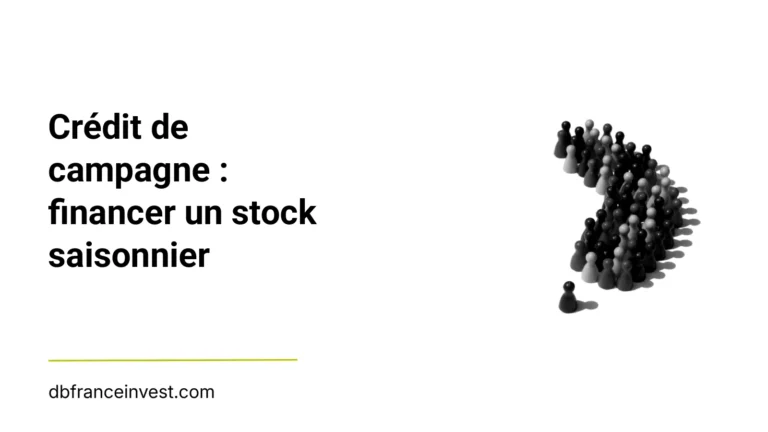 Foule de pions disposée en flèche en noir et blanc, illustrant le financement d'un stock saisonnier