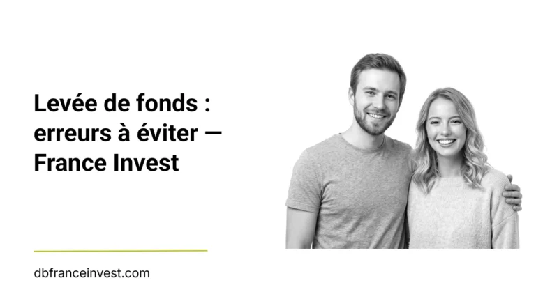 Couple souriant enlacé en noir et blanc, illustrant levée de fonds : erreurs à éviter — DB France Invest