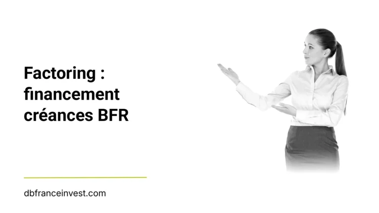 Conseillère financière présentant une solution en noir et blanc, illustrant factoring : financement créances BFR