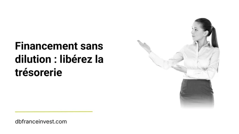 Conseillère financière présentant une solution en noir et blanc, illustrant financement sans dilution : libérez la trésorerie
